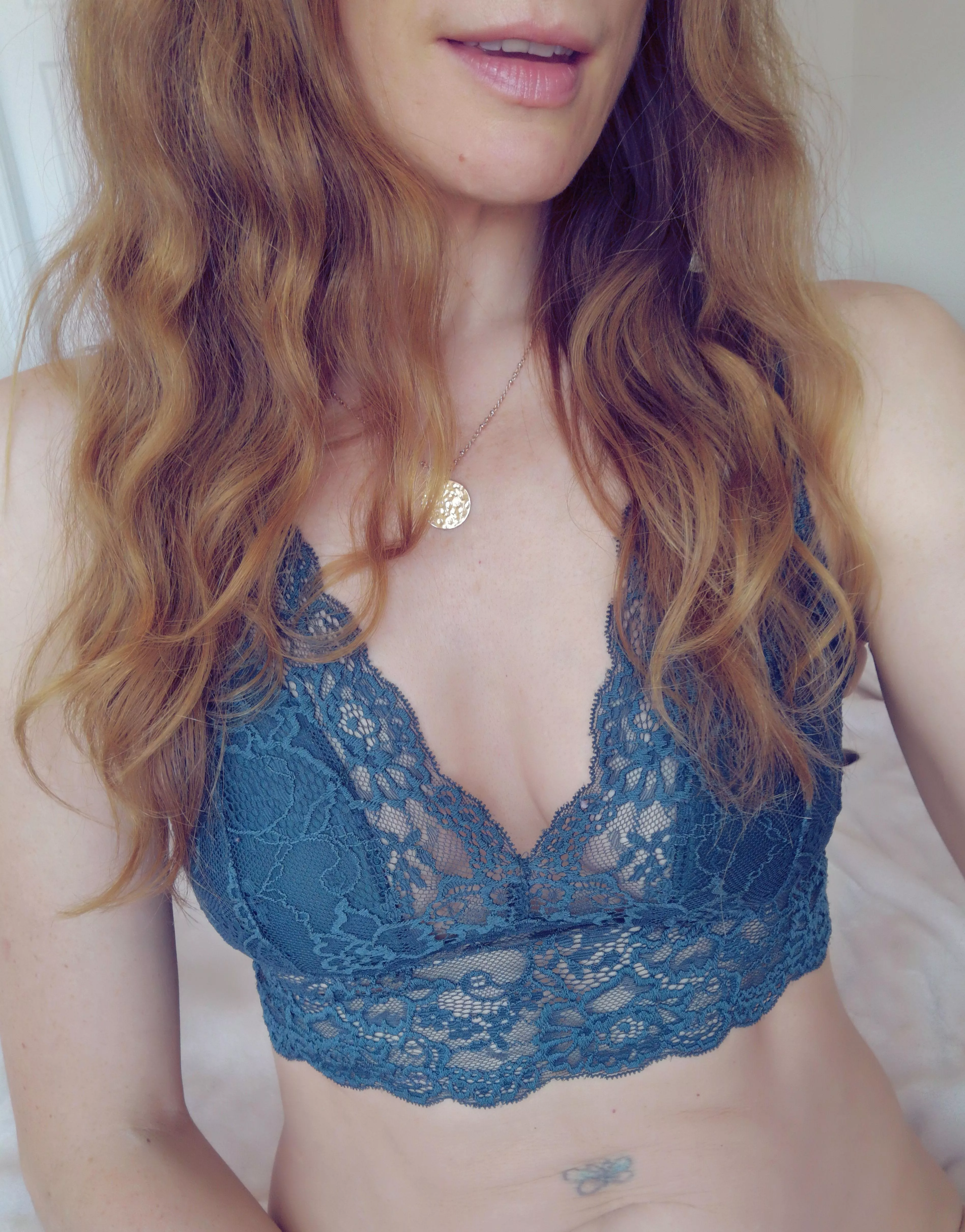 Can I be your daydream in green today? 46(F)