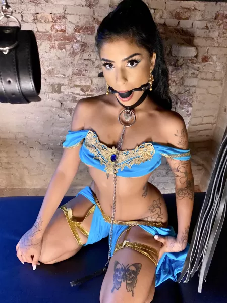 Can I be your kinky Princess Jasmine [f]ucktoy? 😼
