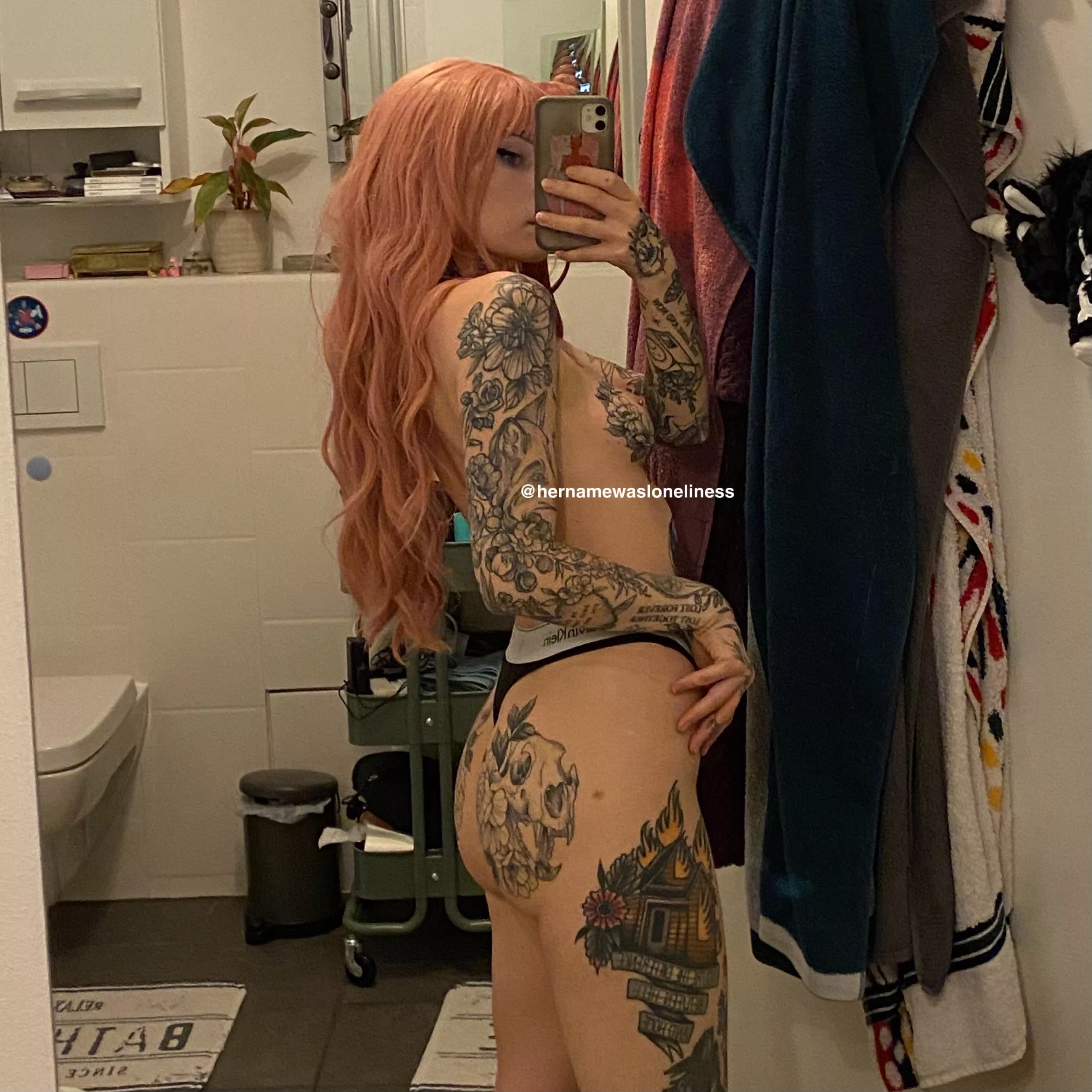 can i be your mysterious elf gf?