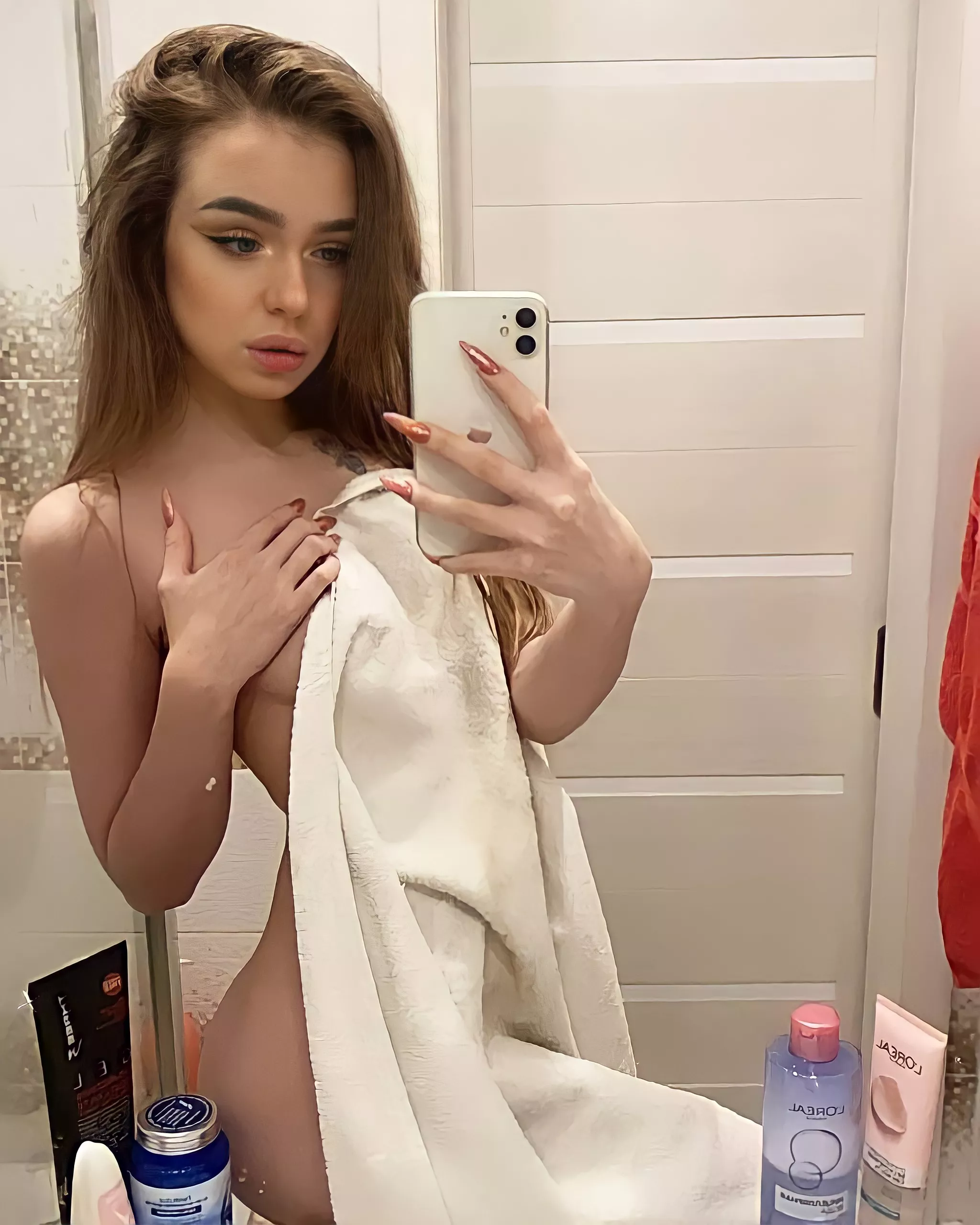 Can I be your pocket girlfriend? Link in bio and comments💋😈