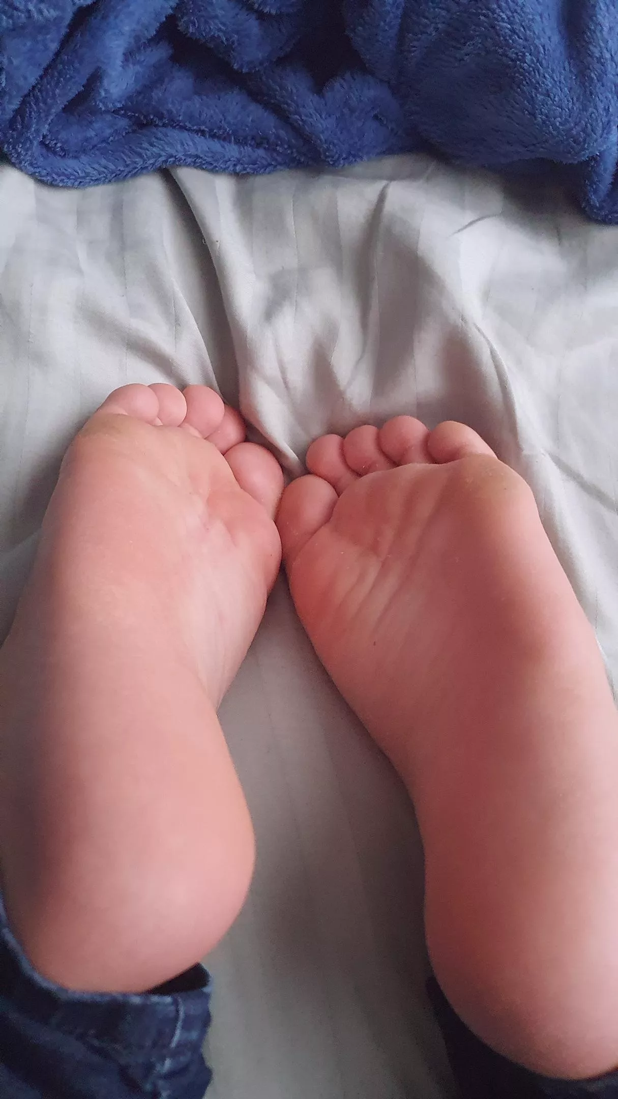 Can i do a footjob?
