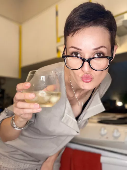 Can I drink some 🍷 and dance for you?[F38]