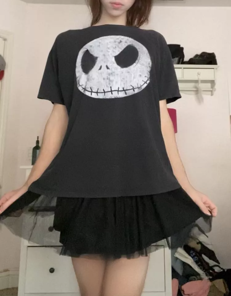 Can I get some love plz 💕