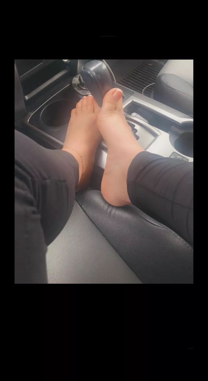 can i interest anyone in my content?❤️🥺