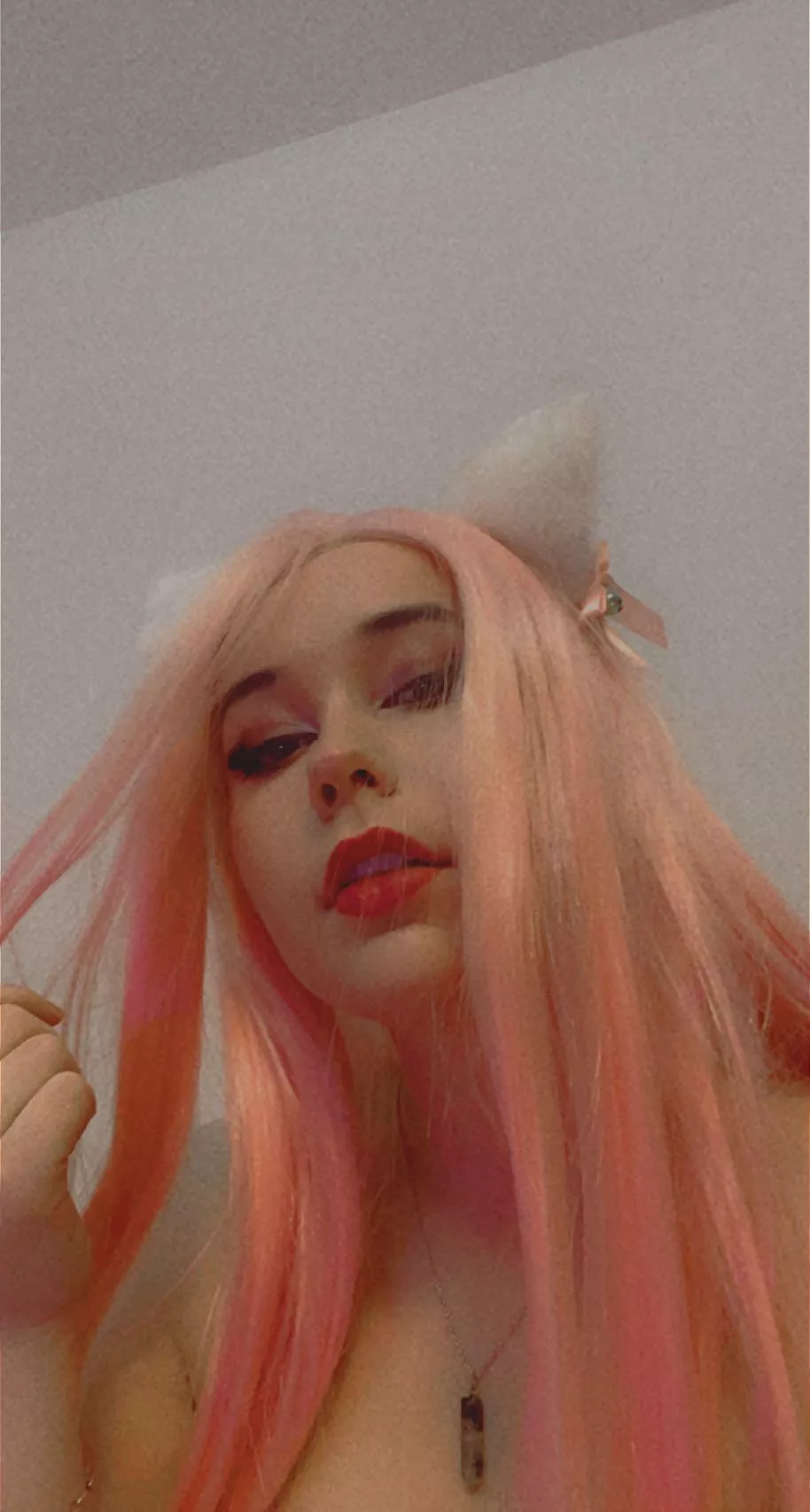 Can I lay on your lap and you give me some head pats? 🥰