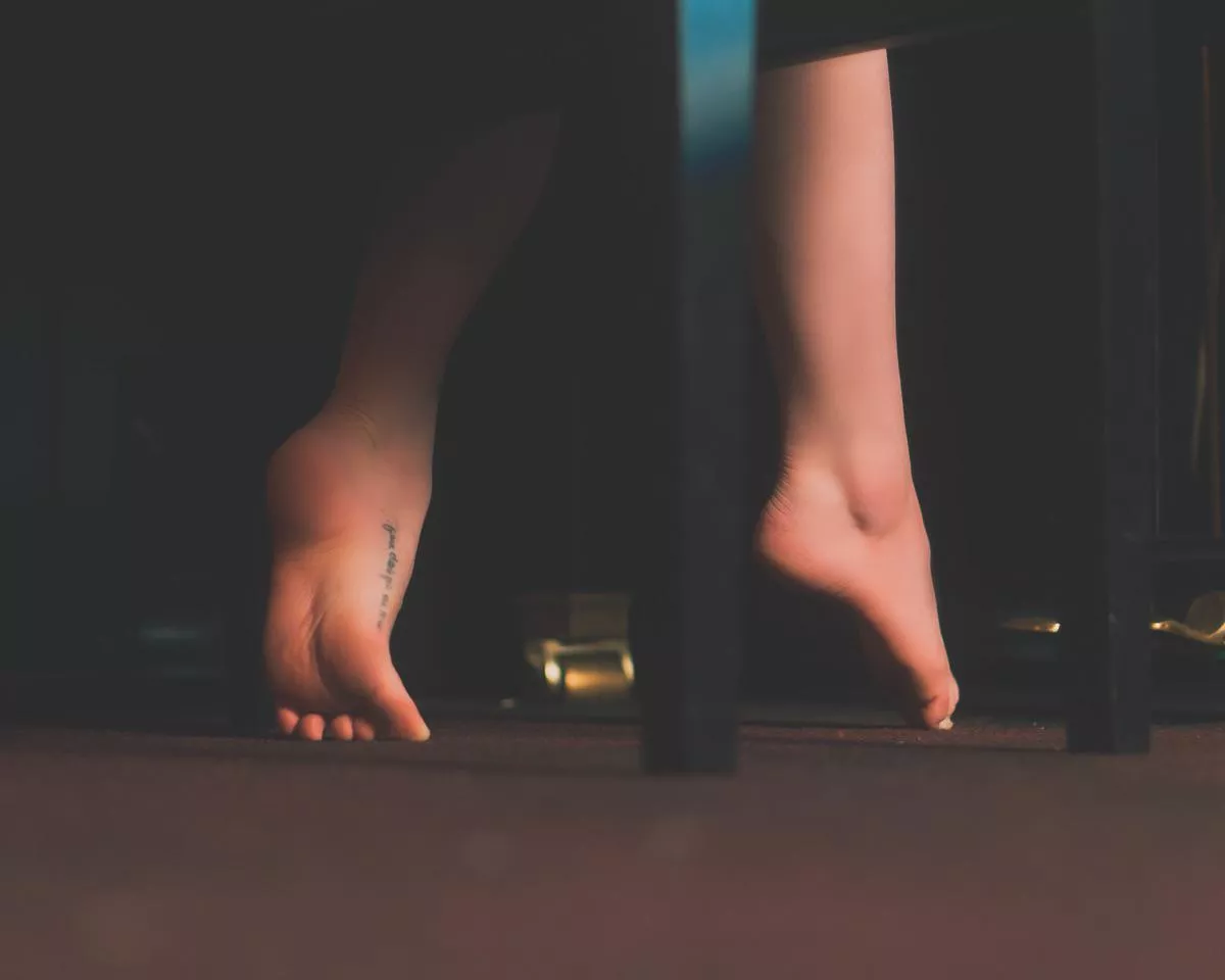 Can I rest my foot on your face while I play the piano? Can I rest my foot on your face while I play the piano?