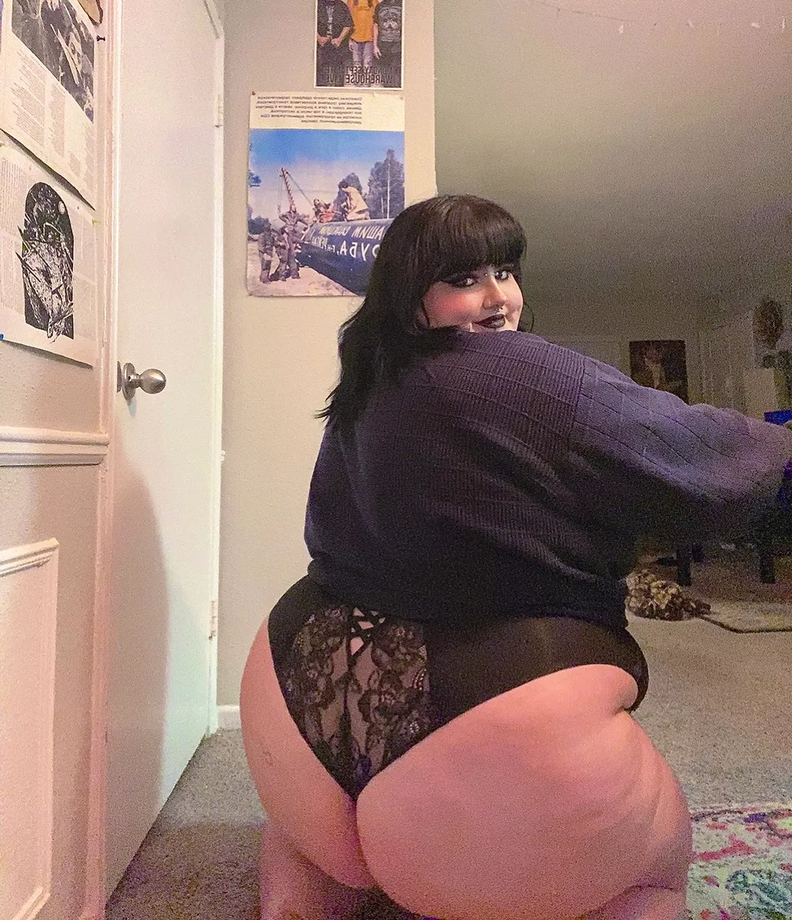 can i sit on your face? 😍