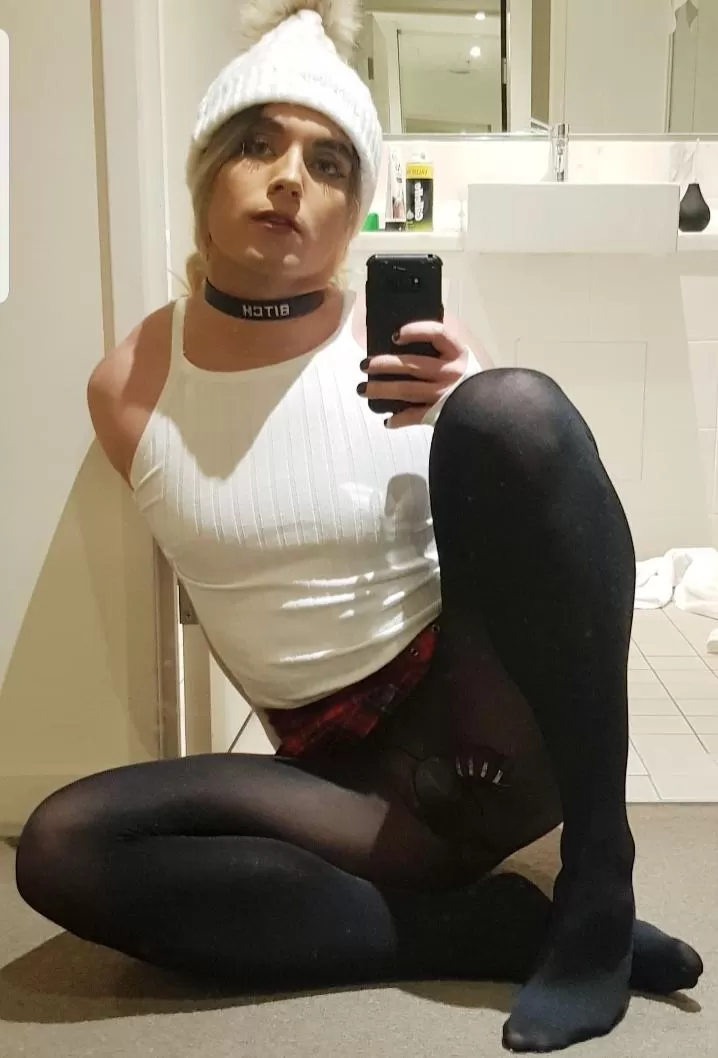 Can I suck it Daddy... please ? Can I suck it Daddy... please ?