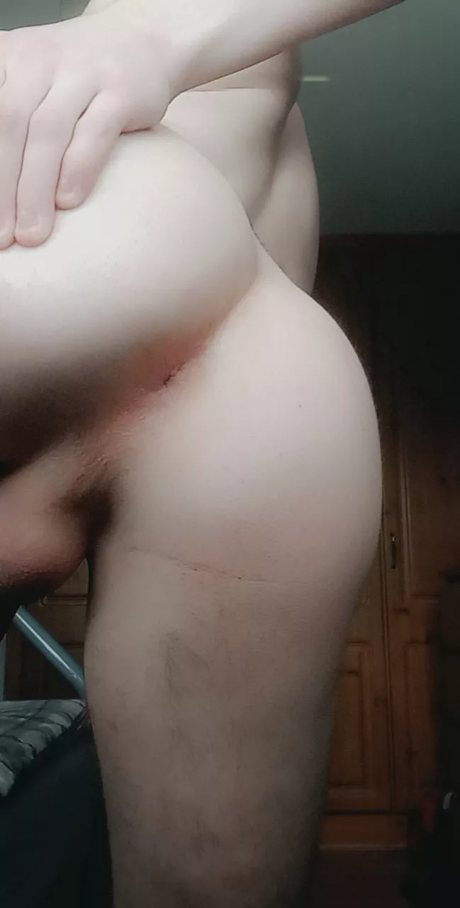 Can I use you as a seat?😋😙