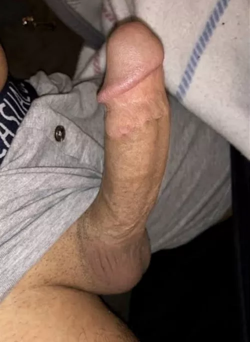Can my shy desi-muslim cock get some love here?
