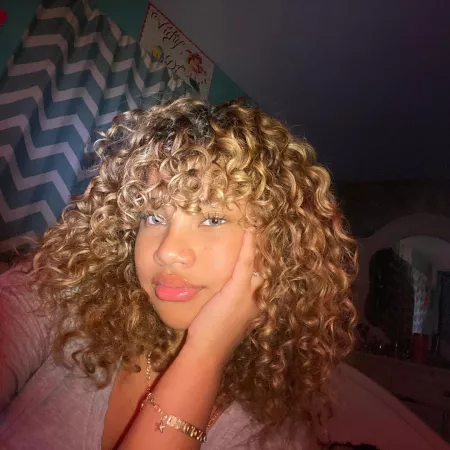 can some cum on my gf for me, will send more pics