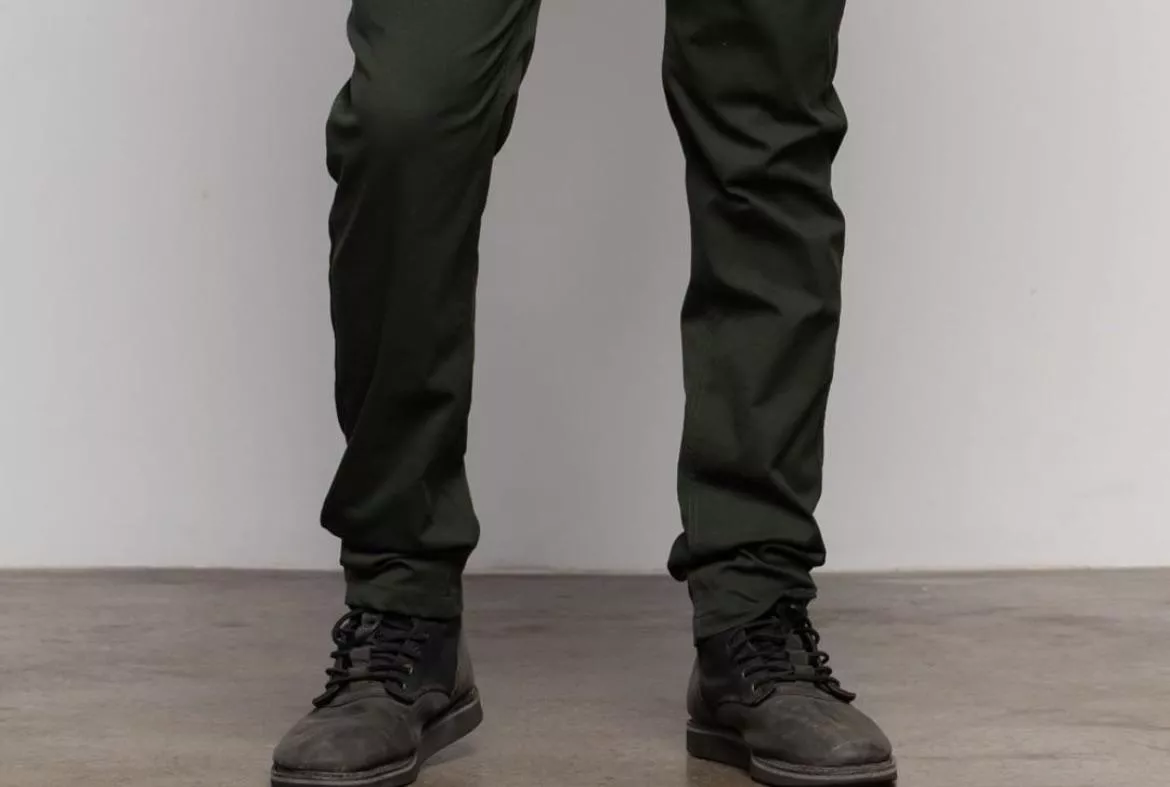 Can someone ID these boots ? Would really like to know what they are. Thanks!