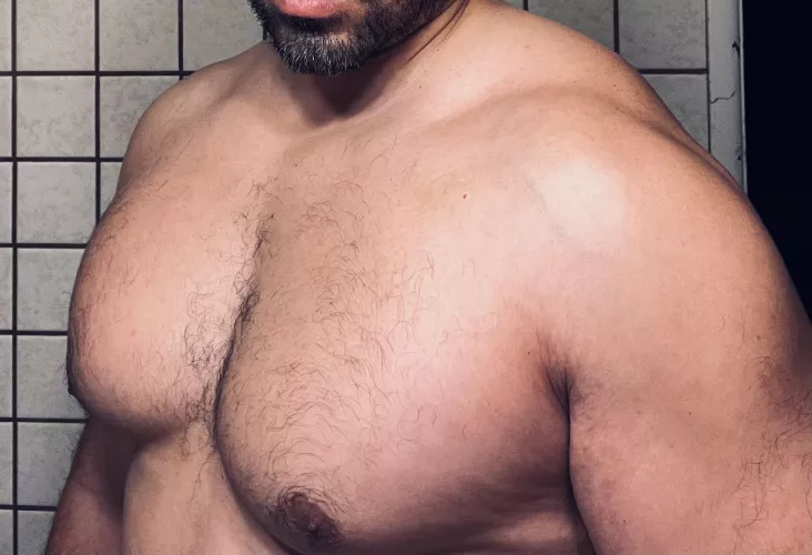 Can someone keep me warm this New Year’s Eve?