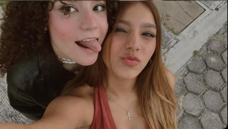 Can someone make a cumtribute for shes