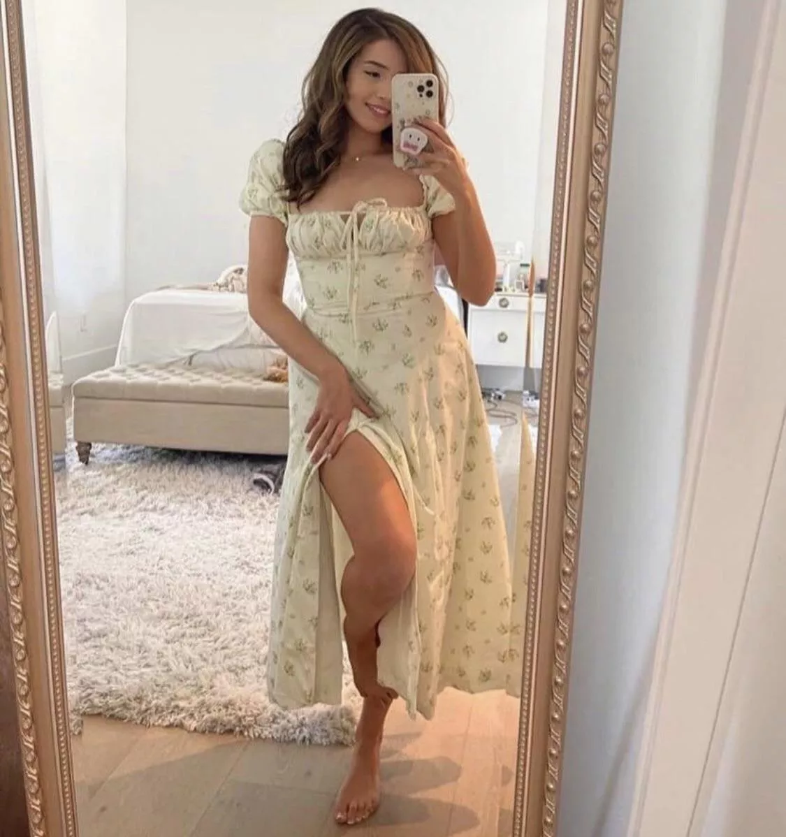 Can someone rp as pokimane for me and help me get hard to her ;)