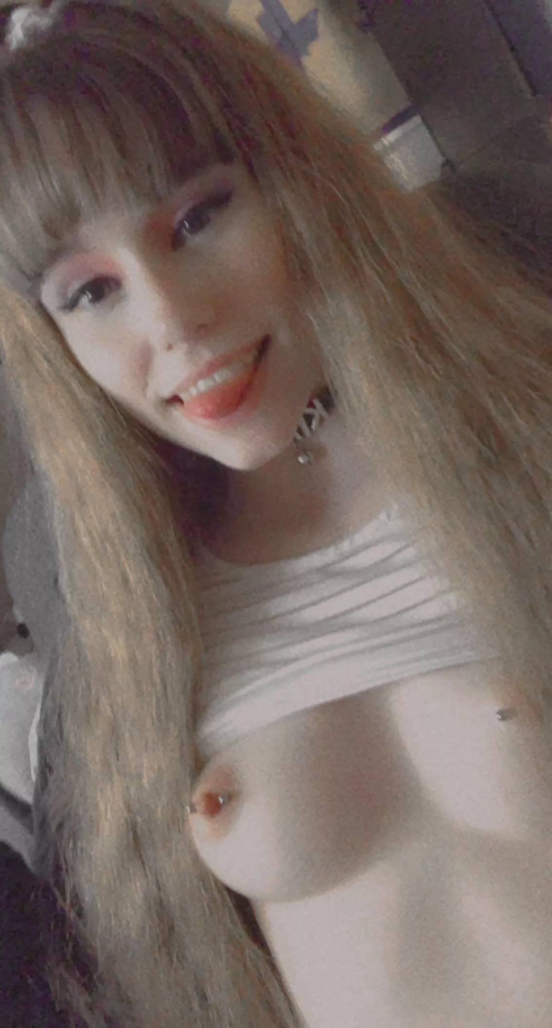 Can these boobies get a squeeze?🙈