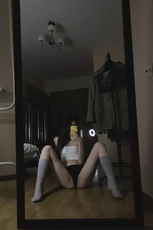 Can we check how much more I can spread my legs?