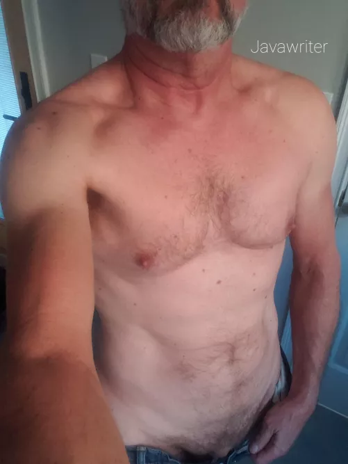 Can you help get these jeans zipped up?