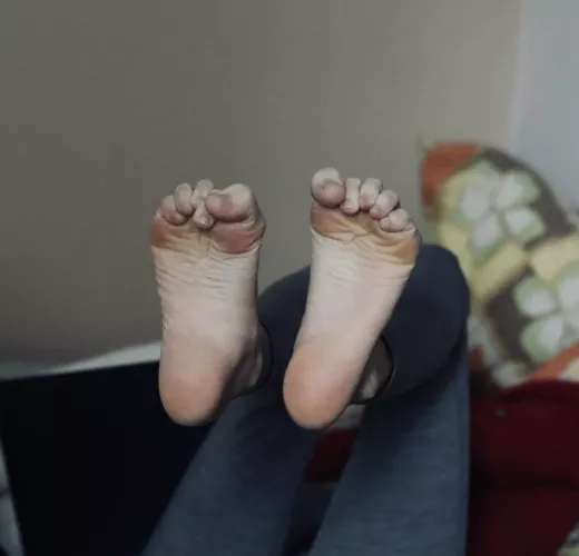 Can you imagine your c*ock between my soles?