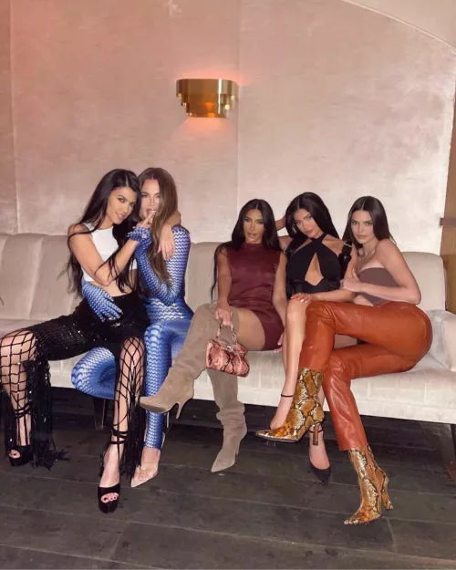 Can you make me cum for the kardashians?