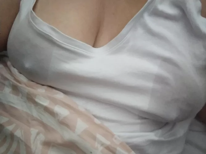 Can you tell I'm a stomach sleeper?