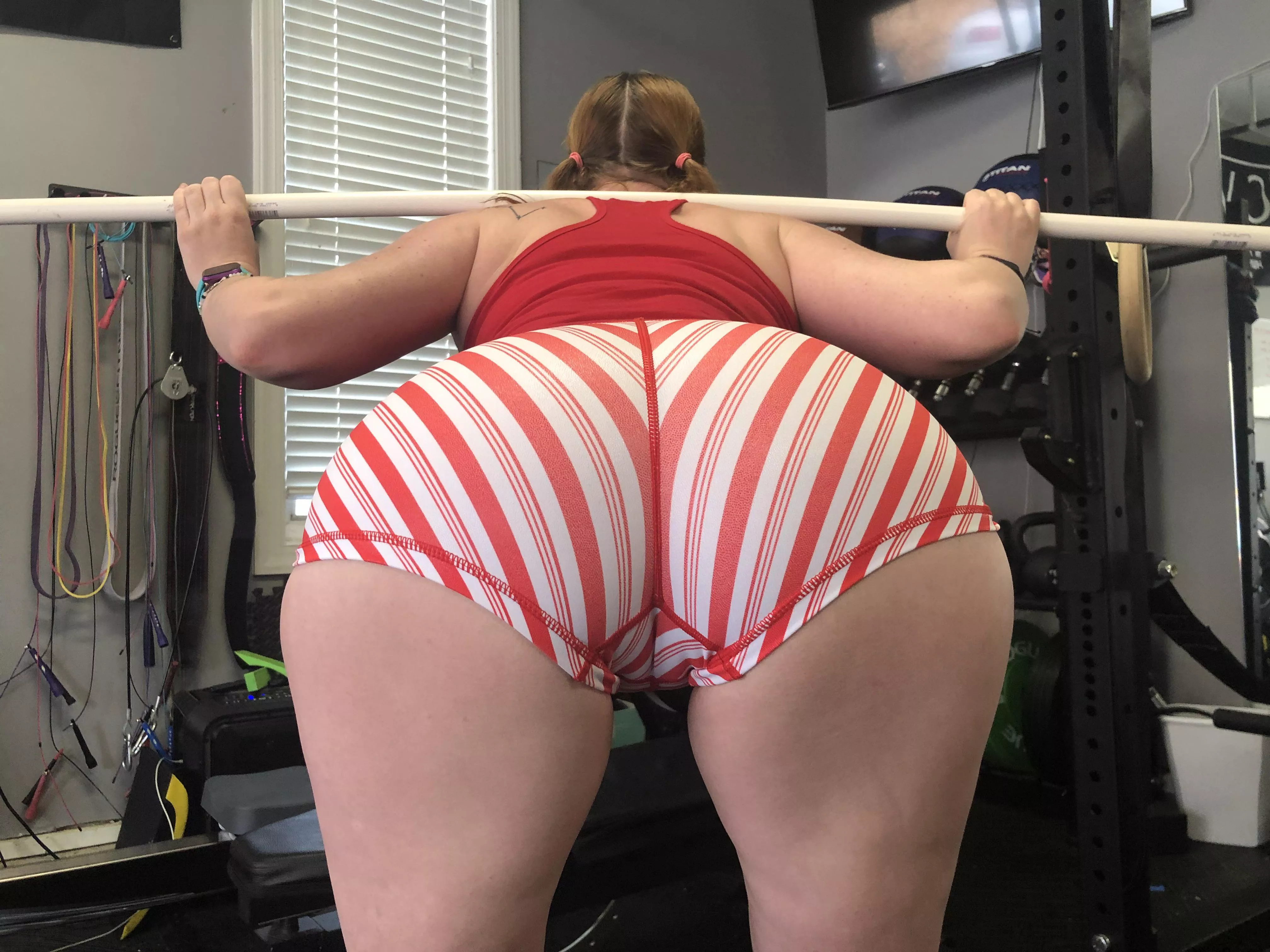 Candy cane booty