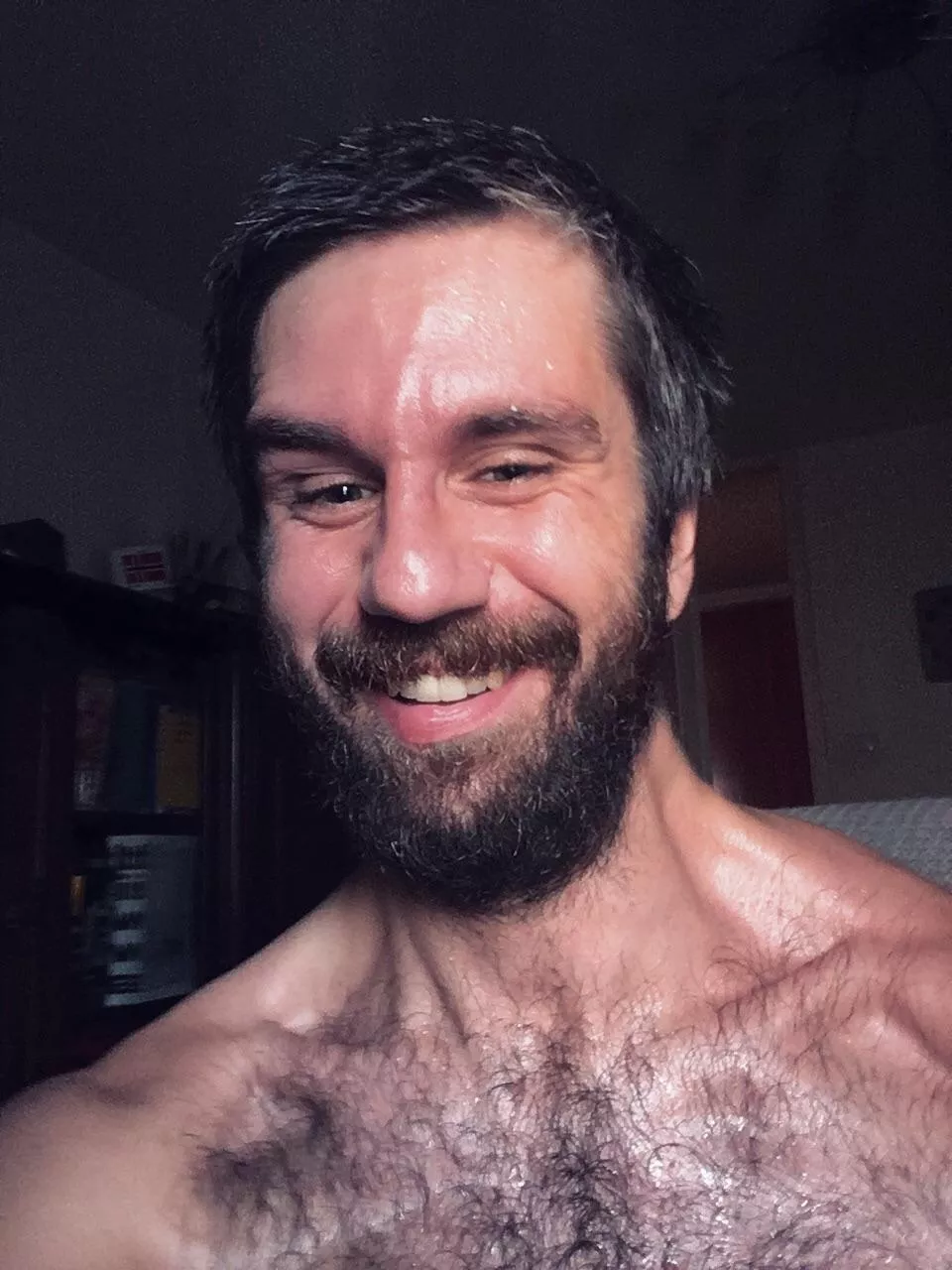 Can’t stop smiling after all your nice words on here. Thanks, guys! (M/34)