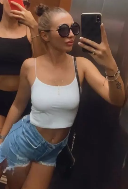 Can't wear a bra, is a pity to the breasts