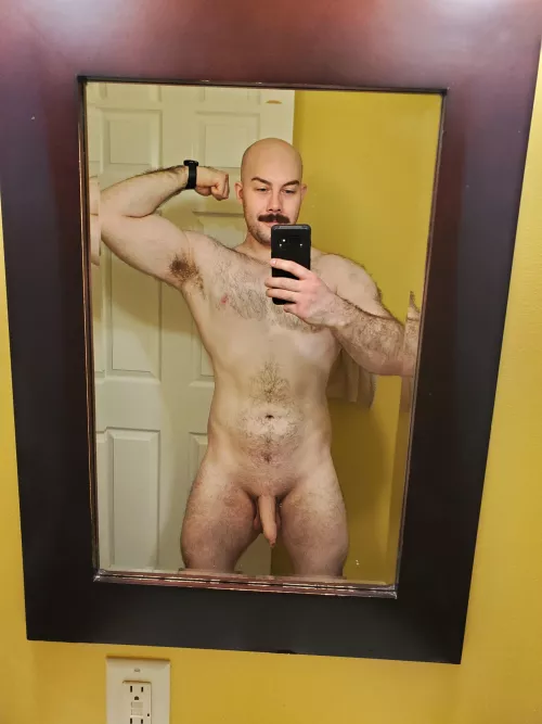 Can't you tell this is my favorite pose?(m)