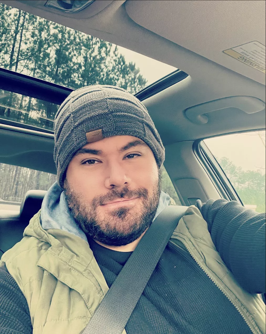 Car selfie cause I’m bored. 🐻