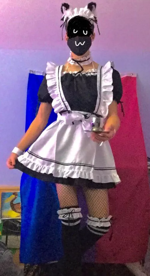 Catboi maid brings you the cup of infinite liquid. What would you like to drink in it? (Hint: it’s infinite)