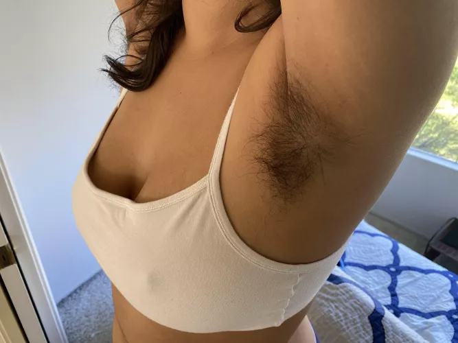 Changing a lightbulb 💡☺️