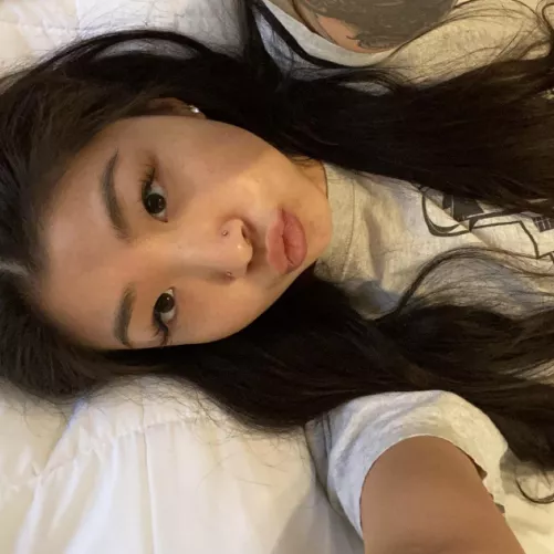 Chat w me I’m bored :P