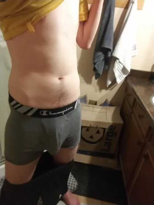 check my profile for whats under my wear😜