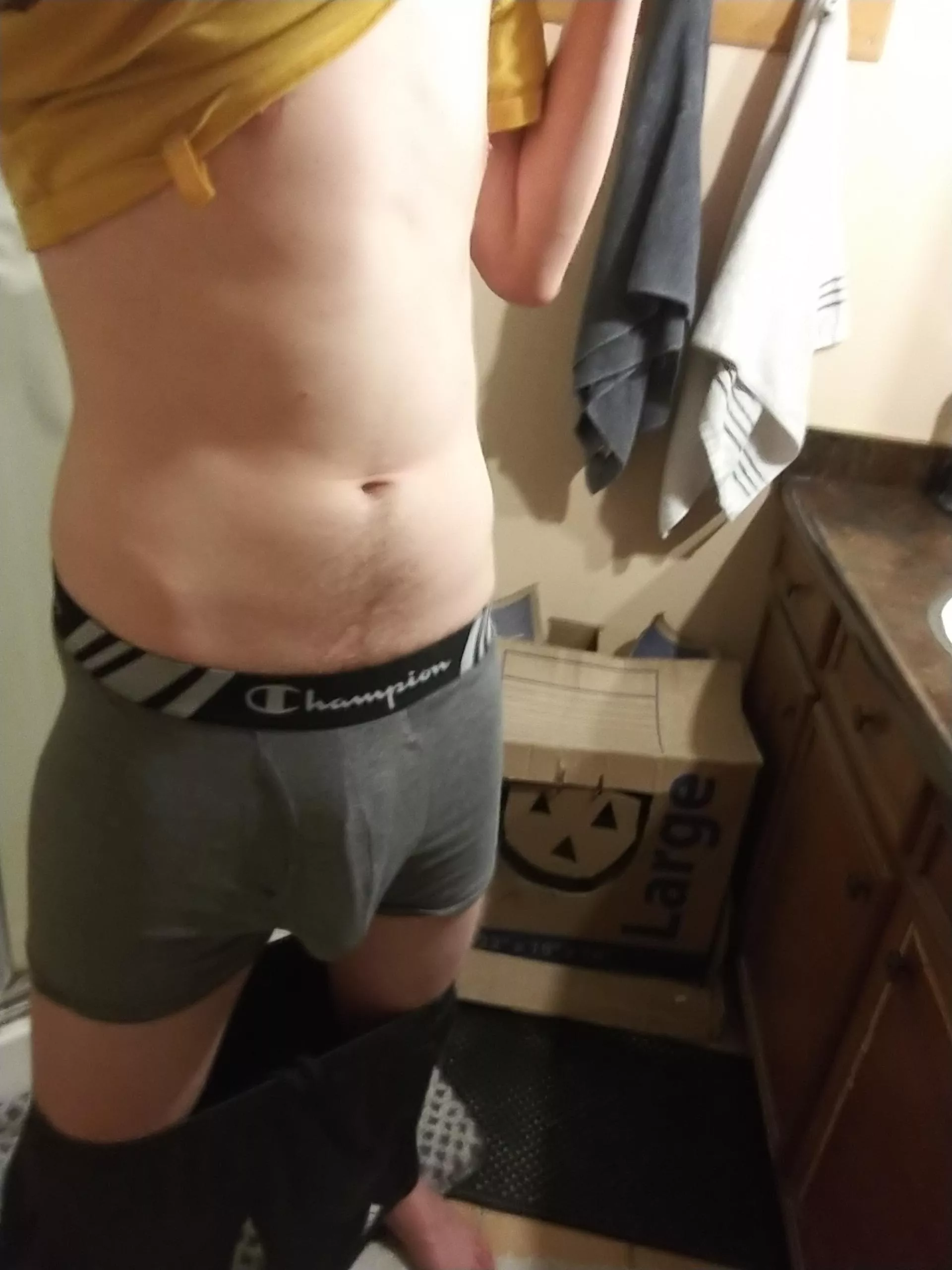 check my profile for whats under my wear😜