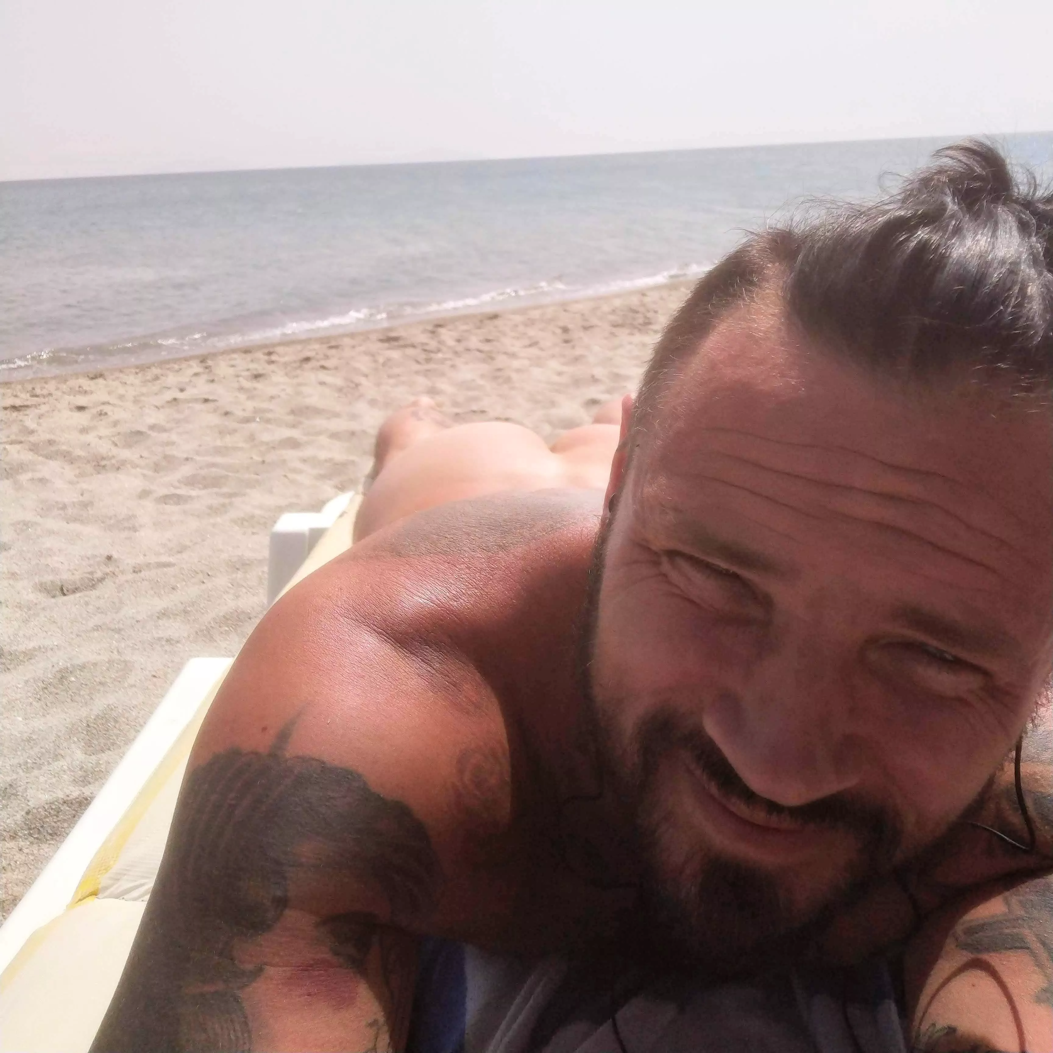Cheeky bit of Greek sun, wish I was back there now Cheeky bit of Greek sun, wish I was back there now