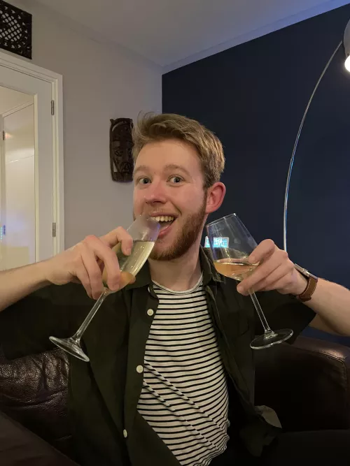 Cheers! To a great 2022 🍾🥂