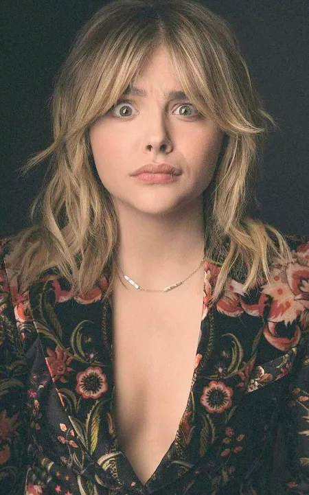 Chloë Grace Moretz when she sees your size after not believing you…