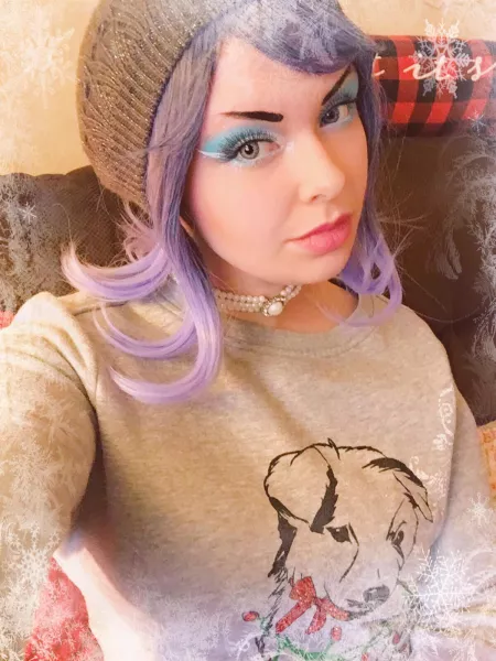 Christmas look for today ❄️ hope everyone is having a great day 😘