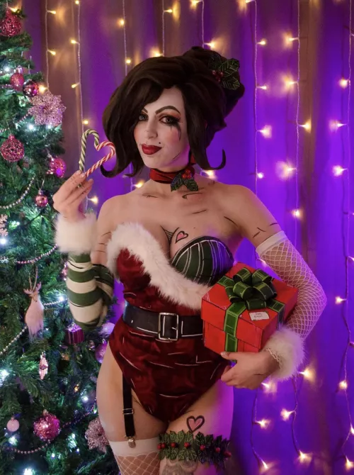 Christmas Moxxi cosplay by Daria Rooz
