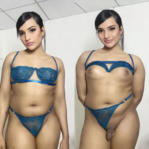 Chubby t girl with a limp clitty