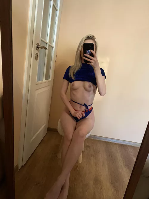@clarissenicoll