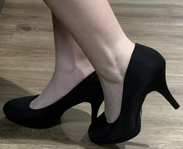 Classic black heels 🖤