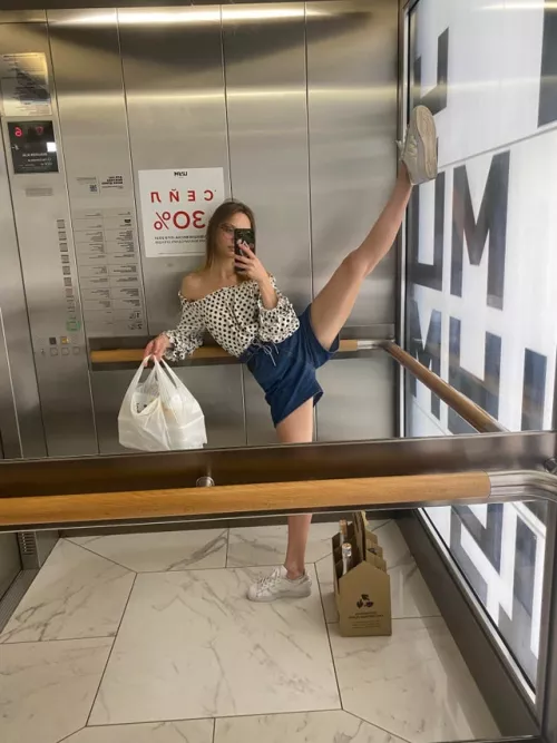 Classy girl at your service. -50% OFF 💕😏