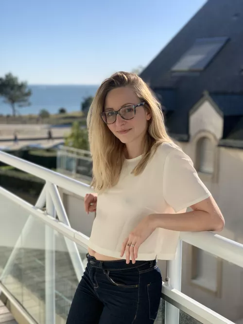 Classy without bra (f)31