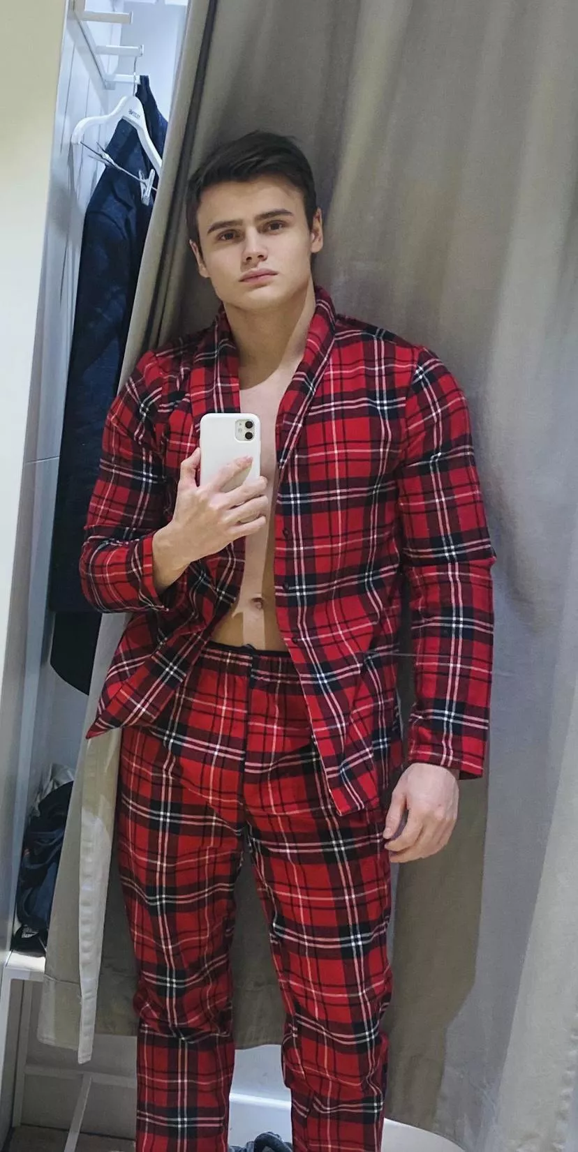 Clothes shopping 😅 (OC)