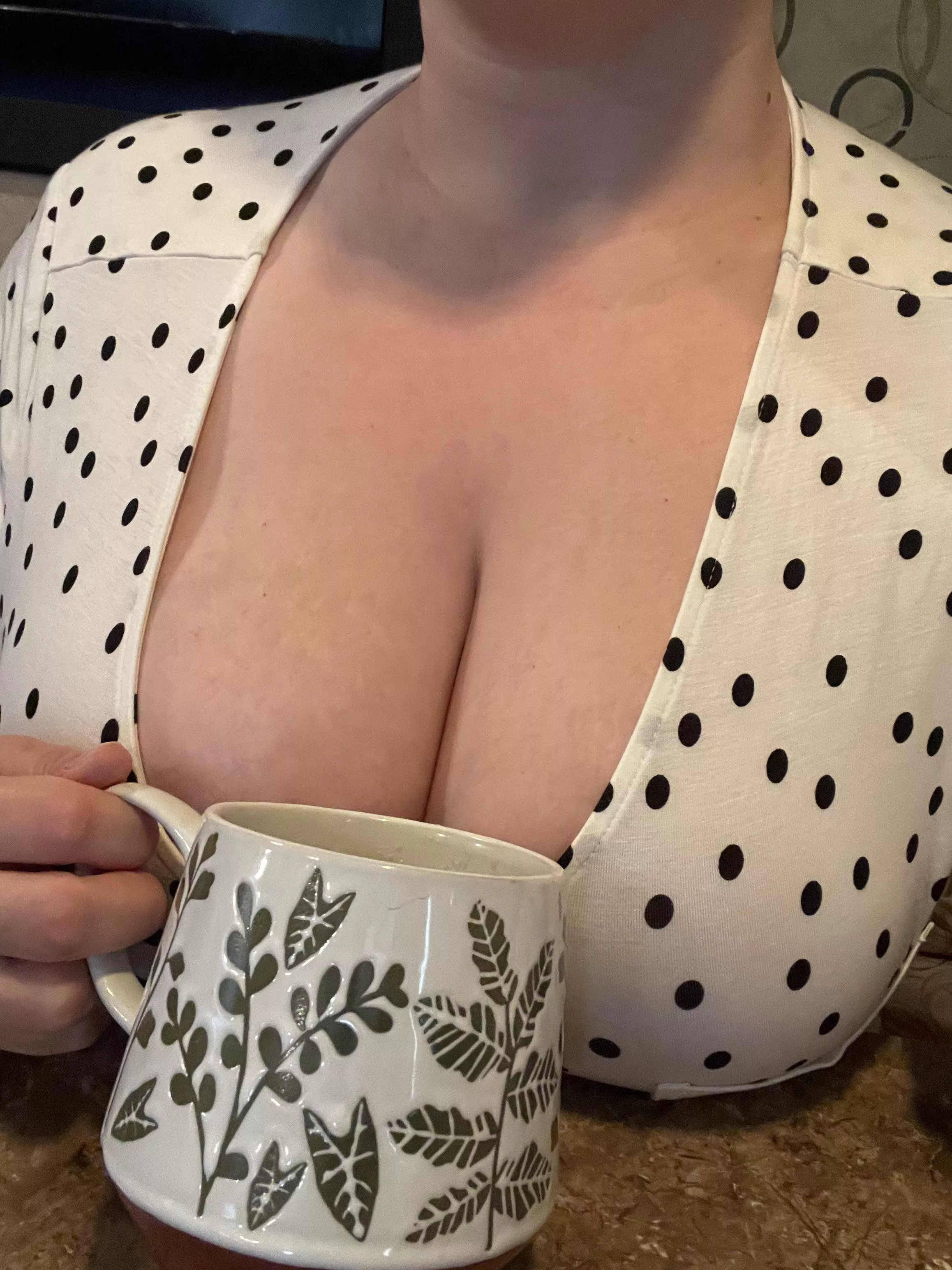 coffee & cleavage