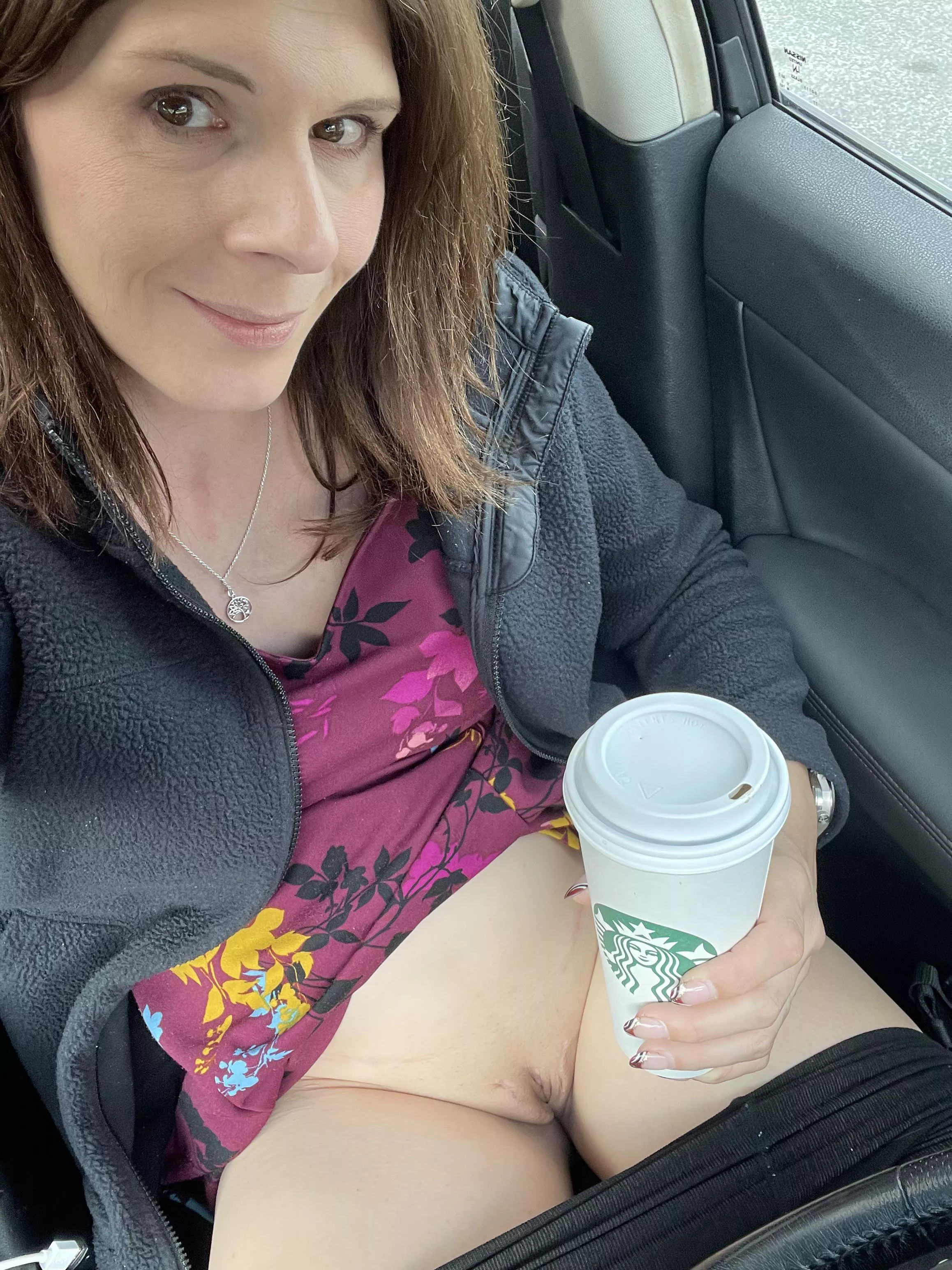 Coffee warms me up…hopefully this pic warms you up (40F) Coffee warms me up…hopefully this pic warms you up (40F)