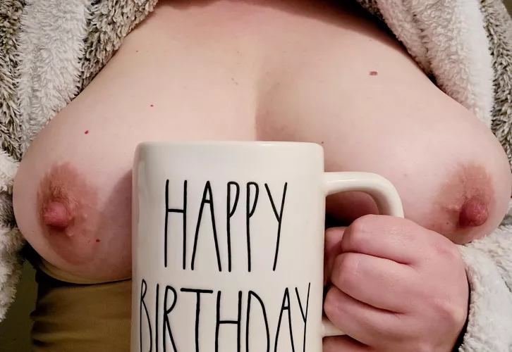 CoffeeGW doesn't love me anymore, I need some Bday ๐งก