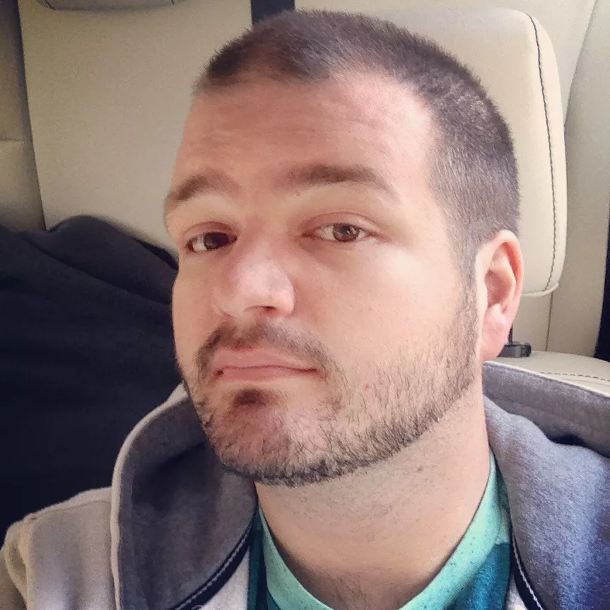 Cold enough for hoodies now. Anyone want to stay in and play dbd? Actually tho…need dbd friends :)